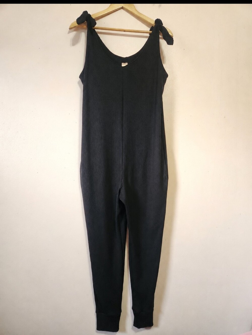 Smash + Tess Black Ribbed Tie Shoulder Romper Jumpsuit Size M NWOT